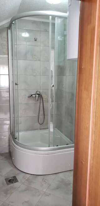 Гостевой дом Apartmani Ambiente Плав Стандартный двухместный номер с 2 отдельными кроватями и видом на горы-11